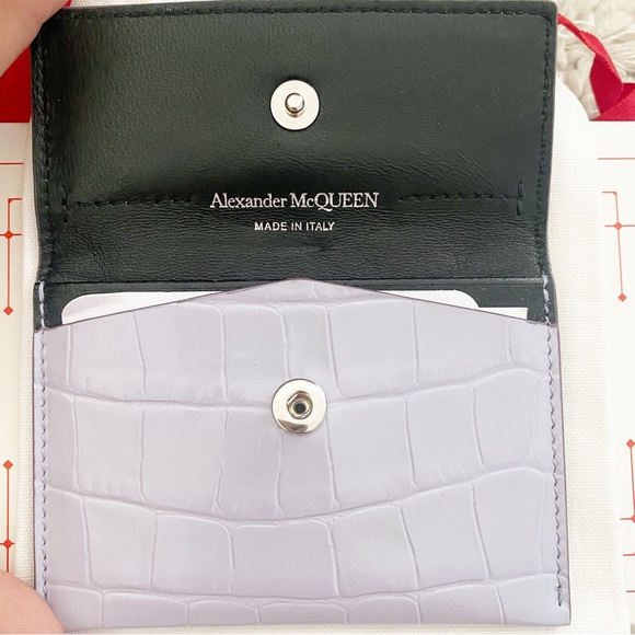 Alexander McQueen Skull Croc Embossed Leather Card Case NWT Lavender - Picture 9 of 9